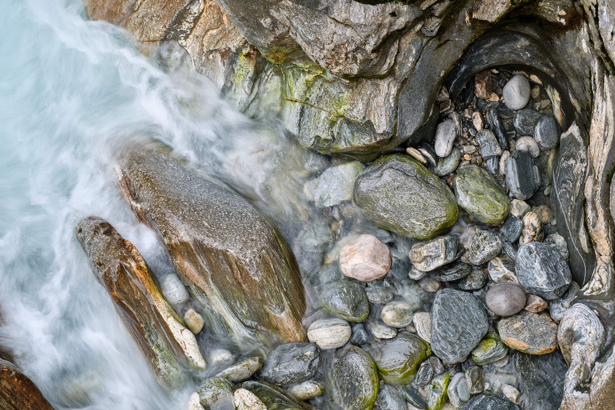 Flussdetail des Tundra bei Brumillom - Norwegen - Norway